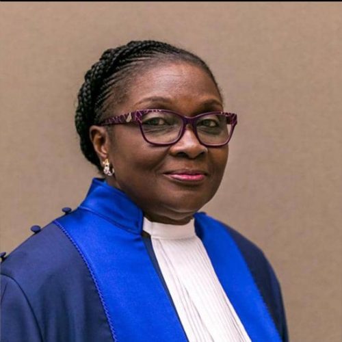 Hommage aux femmes actrices de la justice pénale internationale.