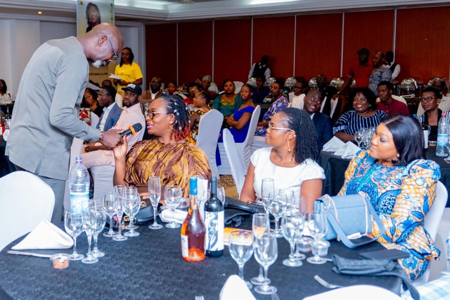 Lancement du livre “7 à 77 ans” de Maître Josette Atade